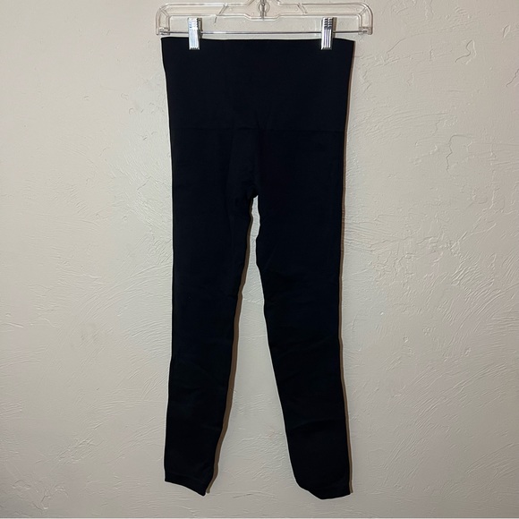 Spanx Look At Me Now Black Seamless Leggings Sz M - Picture 5 of 6